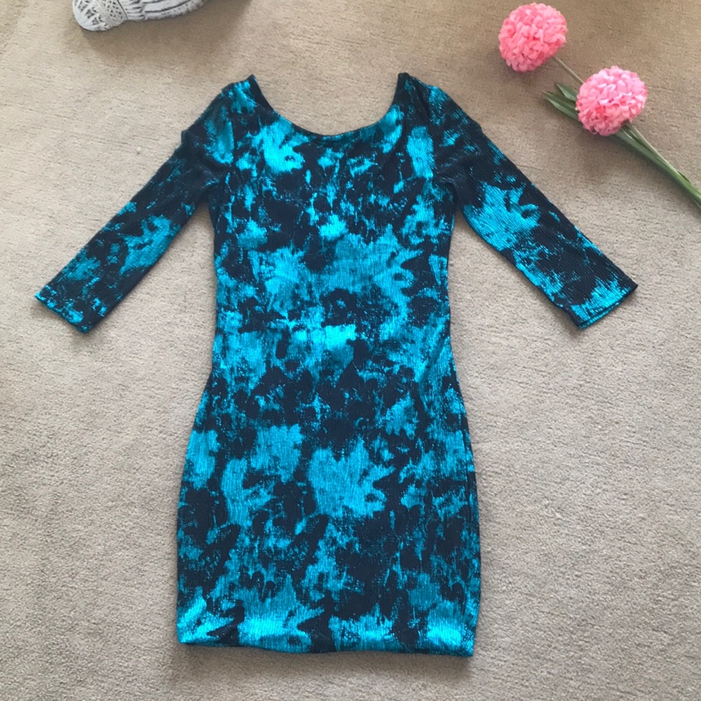 Charlotte Russe Dress 3/4 Sleeve metallic crinkle blue Size S